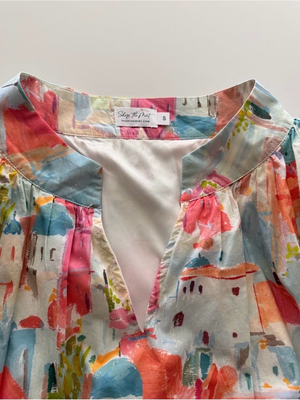 Shop The Mint Santorini Watercolor V-Neck Top Small - Picture 12 of 13